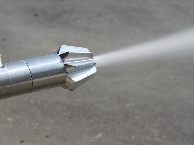Düse mit Wasseroption, die einen feinen Nebel sprüht