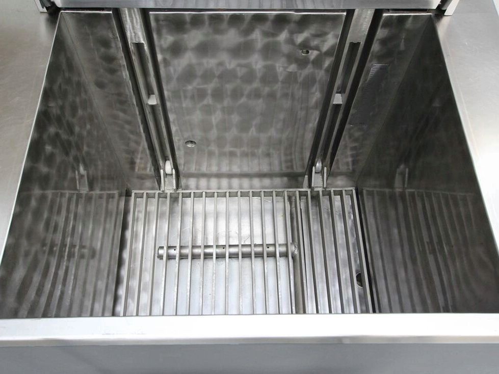 View into the stainless steel immersion tank of the D1000
